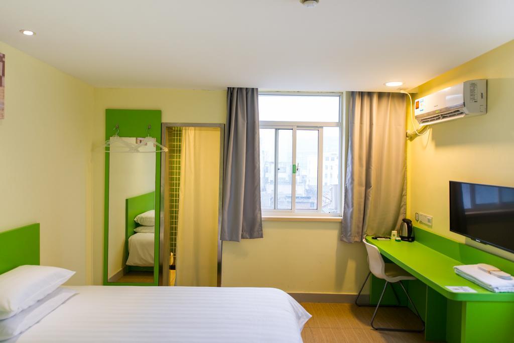 Khách sạn Hi North Out Bund 2*